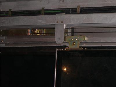 轻轨屏蔽门系统工程安装