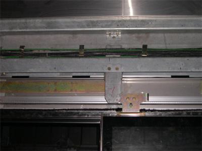 轻轨屏蔽门系统工程安装